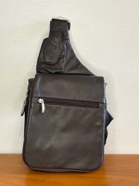 Travelon Men's Brown Crossbody Bag Anti-Theft RFID Adjustable StrapPockets Lined